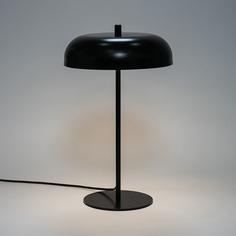 LED de lâmpada de mesa de metal vintage