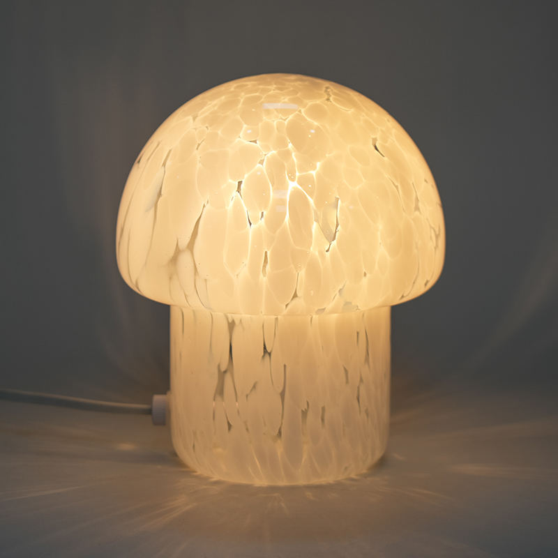 Lâmpada de mesa de cogumelo de vidro manchado