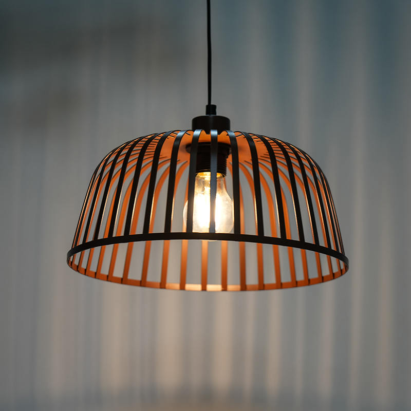 Lustre de ferro vintage