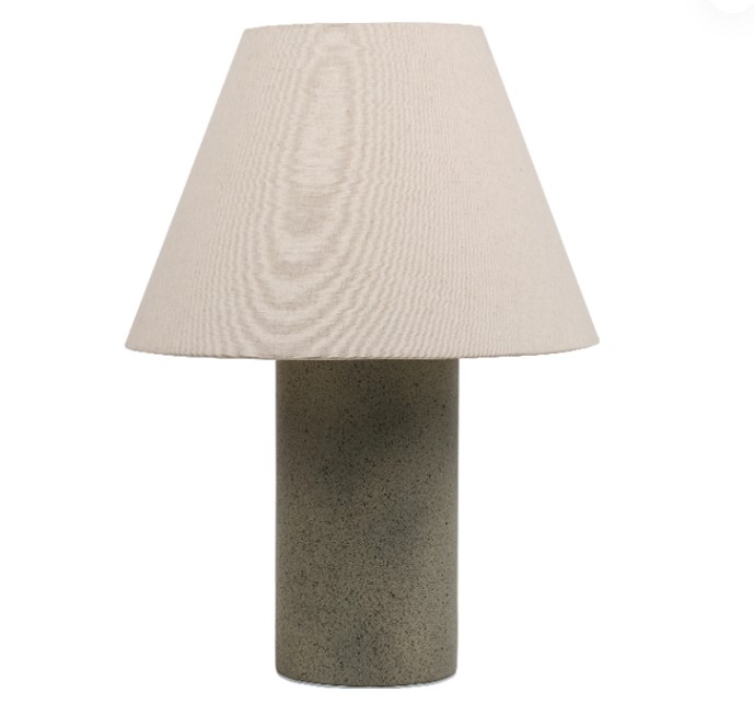 Por que uma casa moderna não pode ficar sem uma boa lâmpada de mesa?